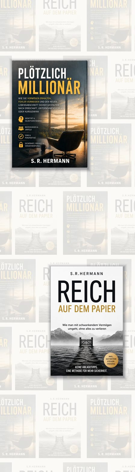 Die beiden Bücher „Plötzlich Millionär“ und „Reich auf dem Papier“ von S. R. Hermann, aufgestellt vor einer Wand aus wiederholten Buchcovern